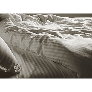 Couette R Rayée Satinée 300G - Blanche